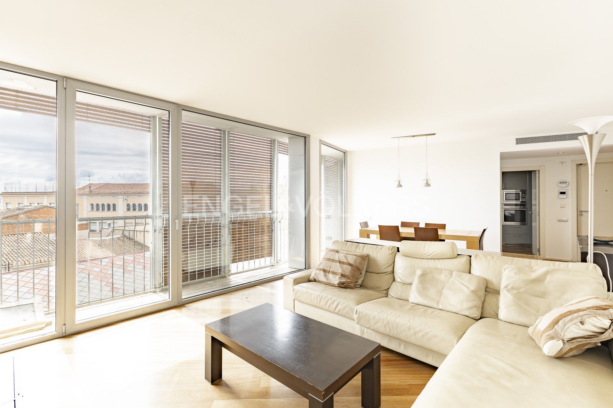 Living room of Apartment for sale in Sabadell  with Air Conditioner, Heating and Parquet flooring
