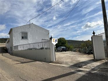 Casa rústica en venda a Rute