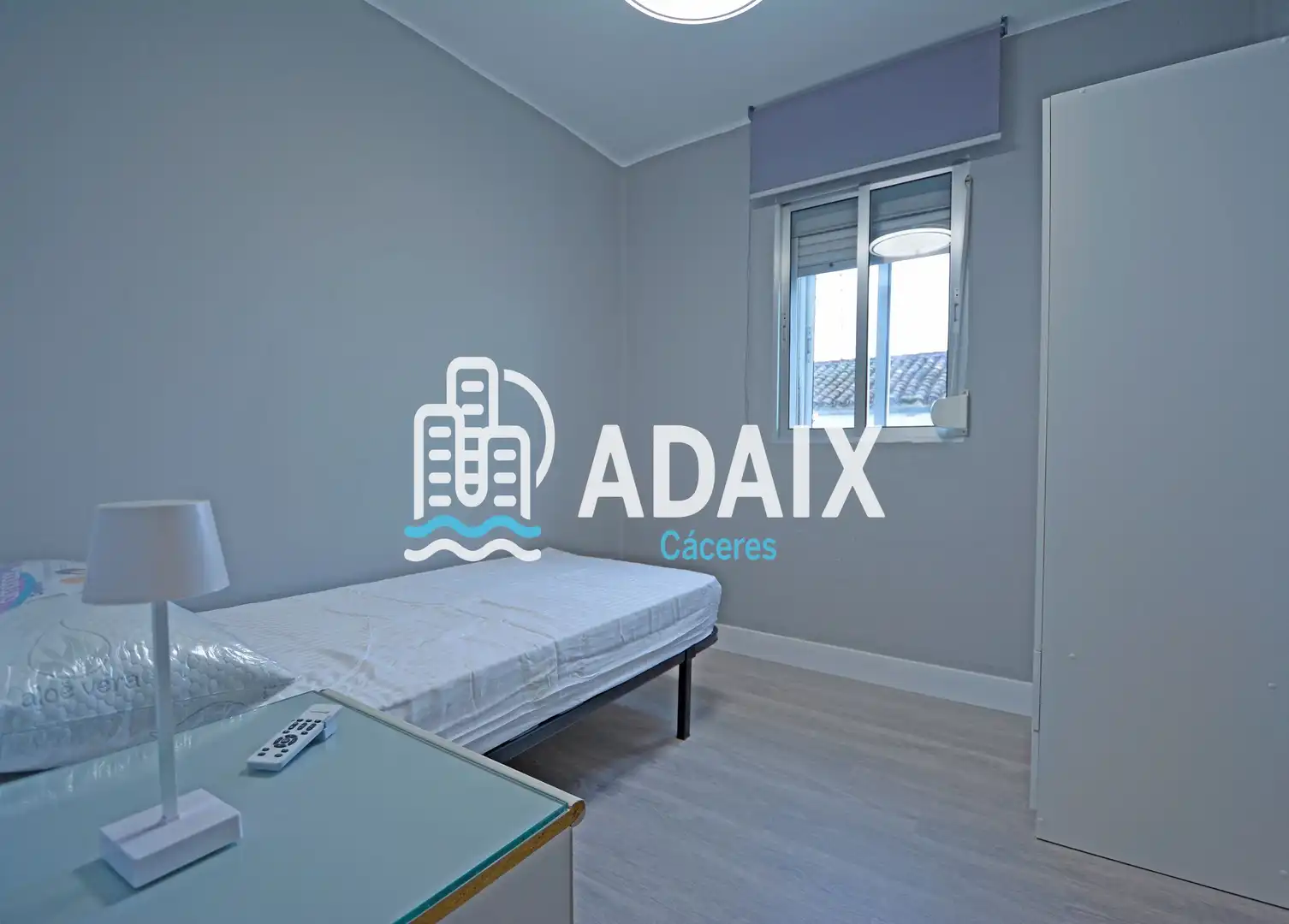 Flat for rent in Pintor Murillo, Casco Antiguo