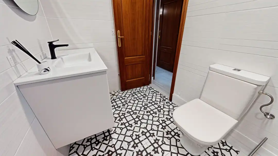 Bany de Pis en venda en Madrid amb Aire condicionat i Calefacció