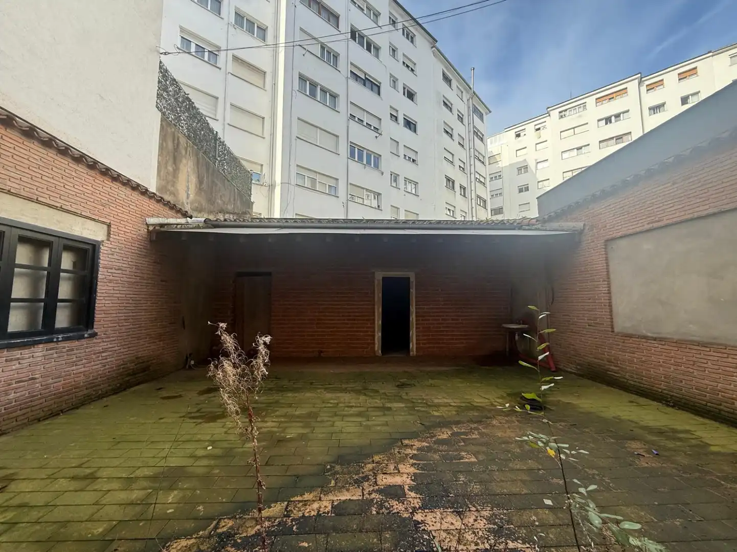 Local comercial en venta en Avilés - Plaza del Carbayedo 21, imagen 3