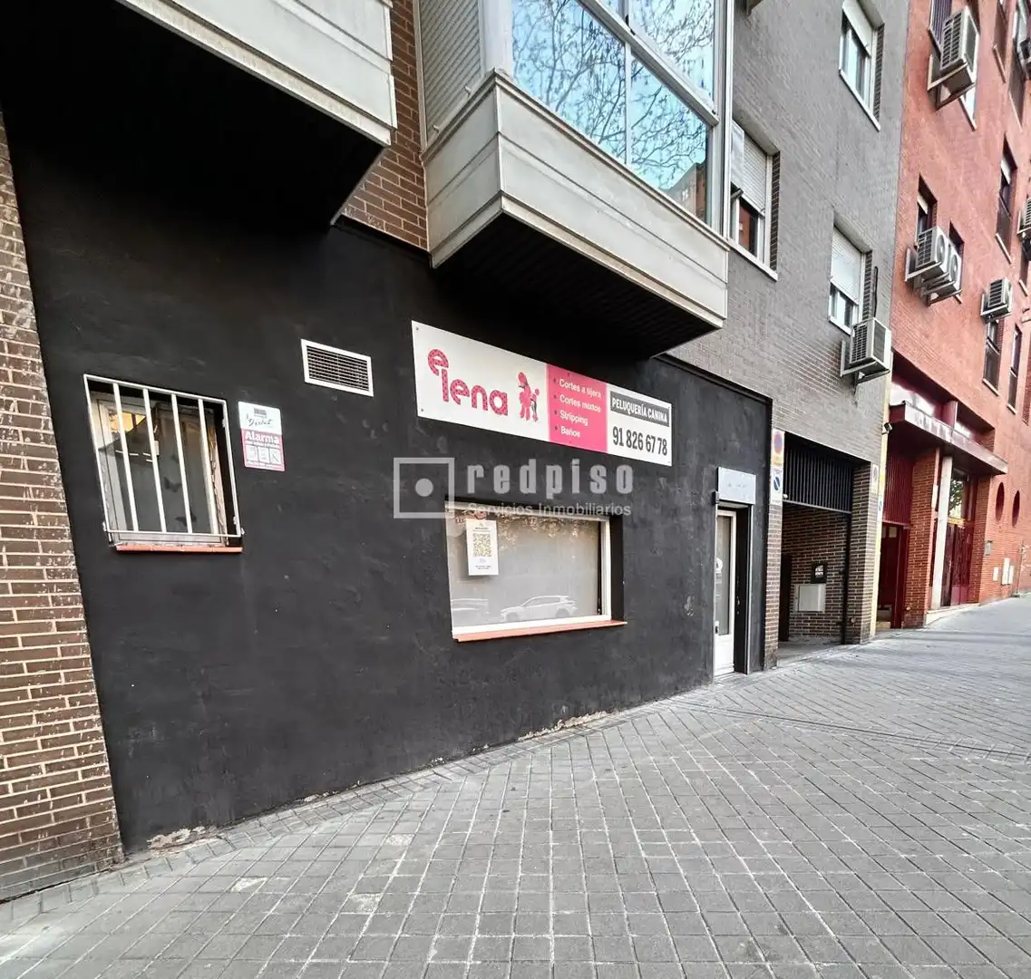 Vista exterior de Local en venta en  Madrid Capital con Terraza
