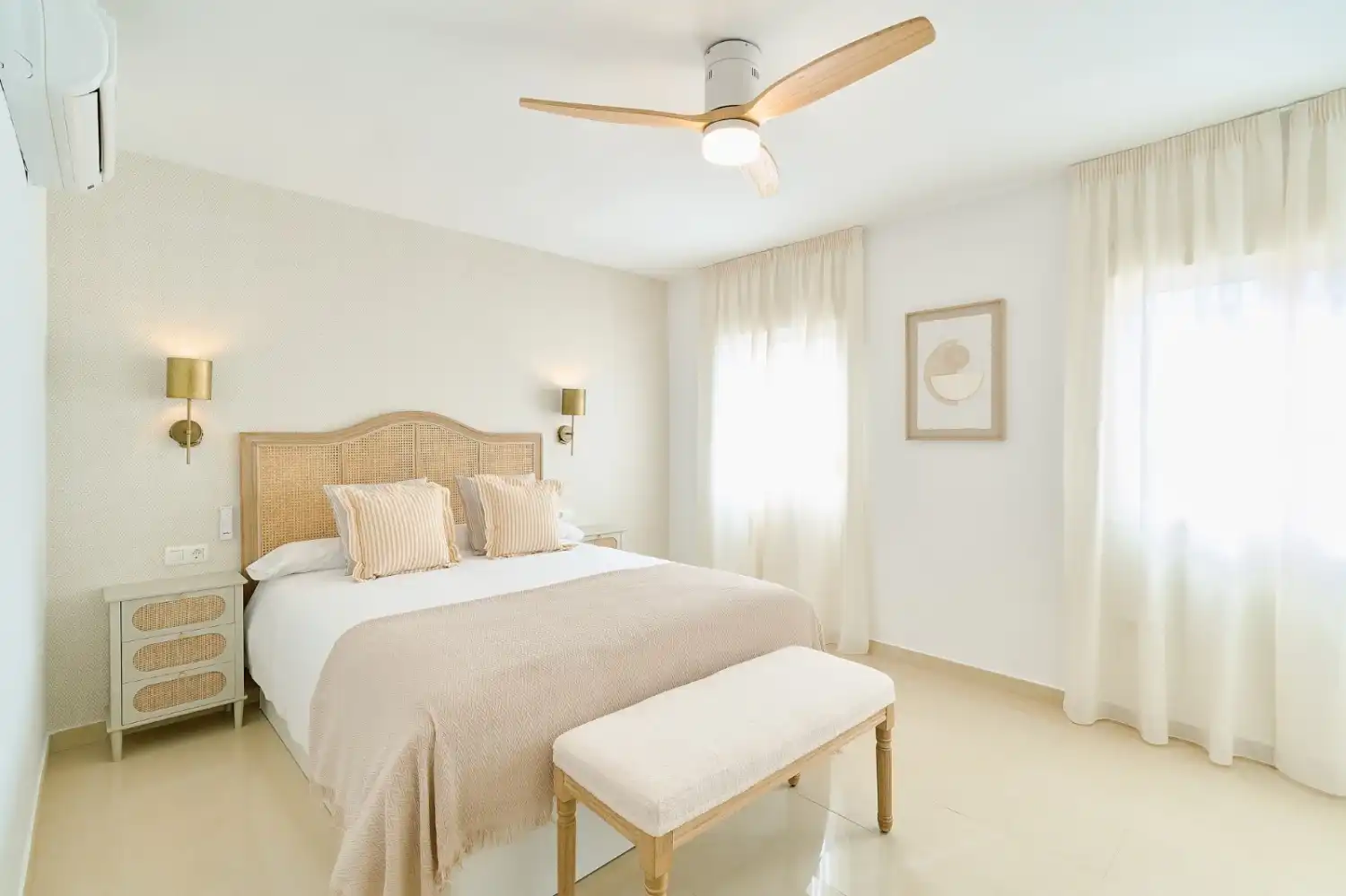 Bedroom of Flat for rent in Málaga  with Air Conditioner, Furnished and Washing machine