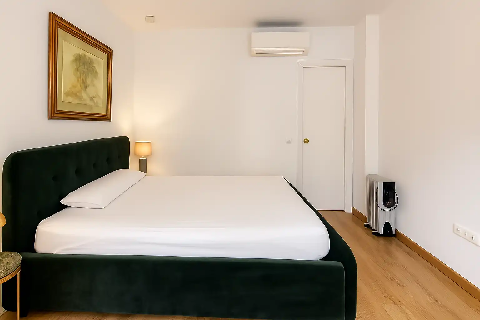 Bedroom of Attic for rent in Granada  with Air Conditioner, Heating and Terrace