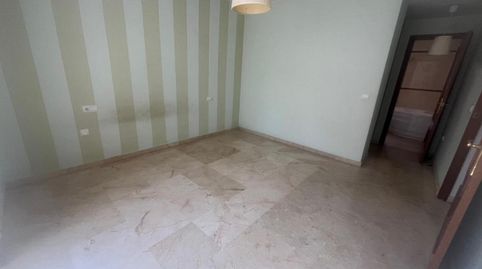 Foto 5 de Casa adosada en venta en Calle Camilo José Cela, 51, Castilleja de Guzmán, Sevilla
