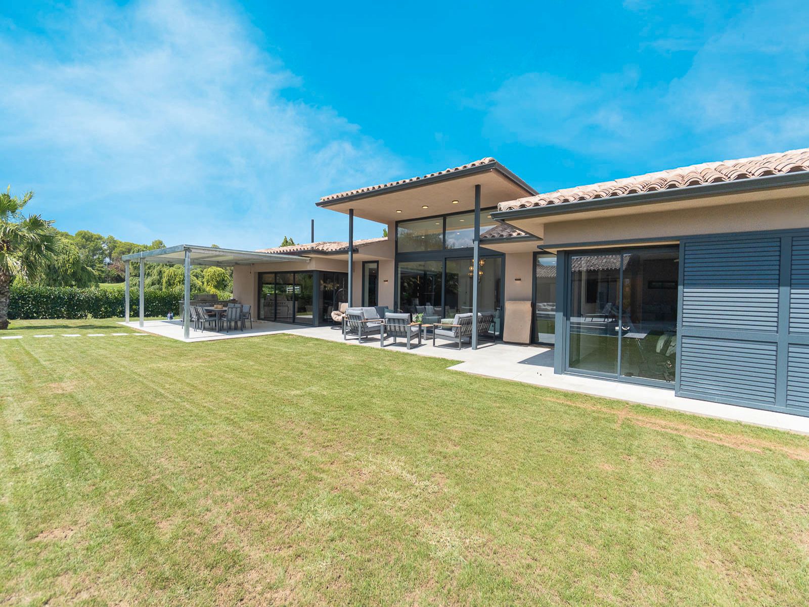 Terrace of House or chalet for sale in Navata  with Air Conditioner, Heating and Private garden