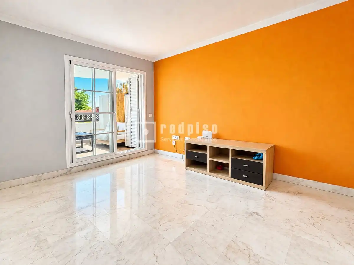 Living room of Flat for sale in Benalmádena  with Air Conditioner and Terrace