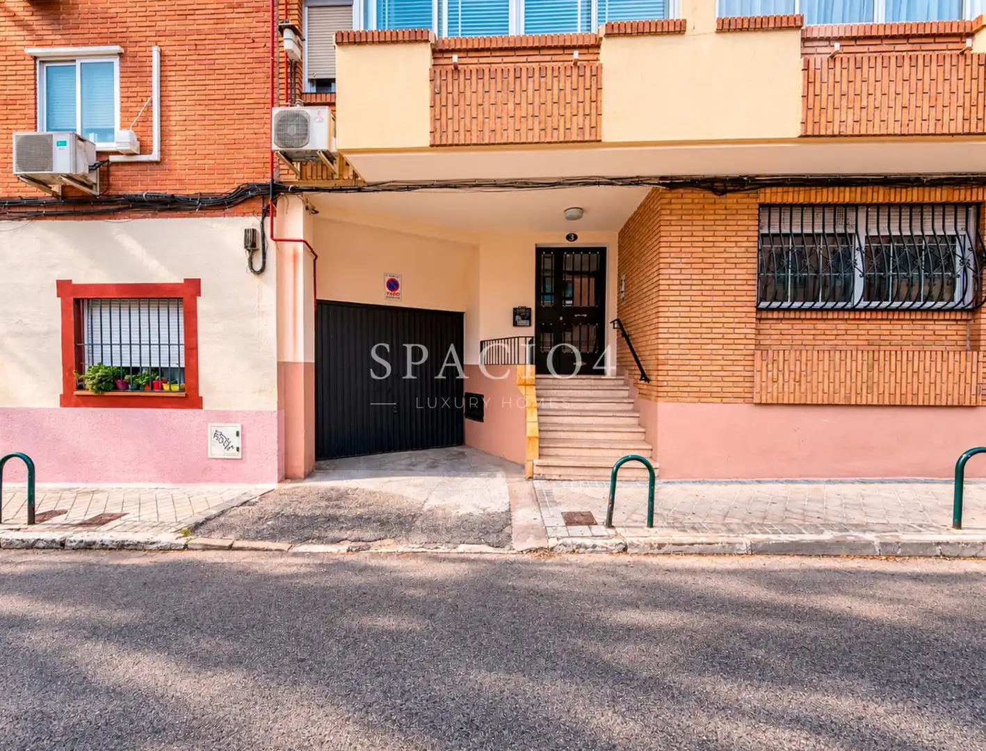 Vista exterior de Pis en venda en Madrid amb Aire condicionat i Calefacció