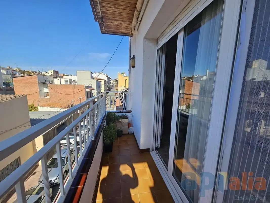 Dúplex con terraza en venta en Vilartagues - Tueda de Dalt, imagen 3