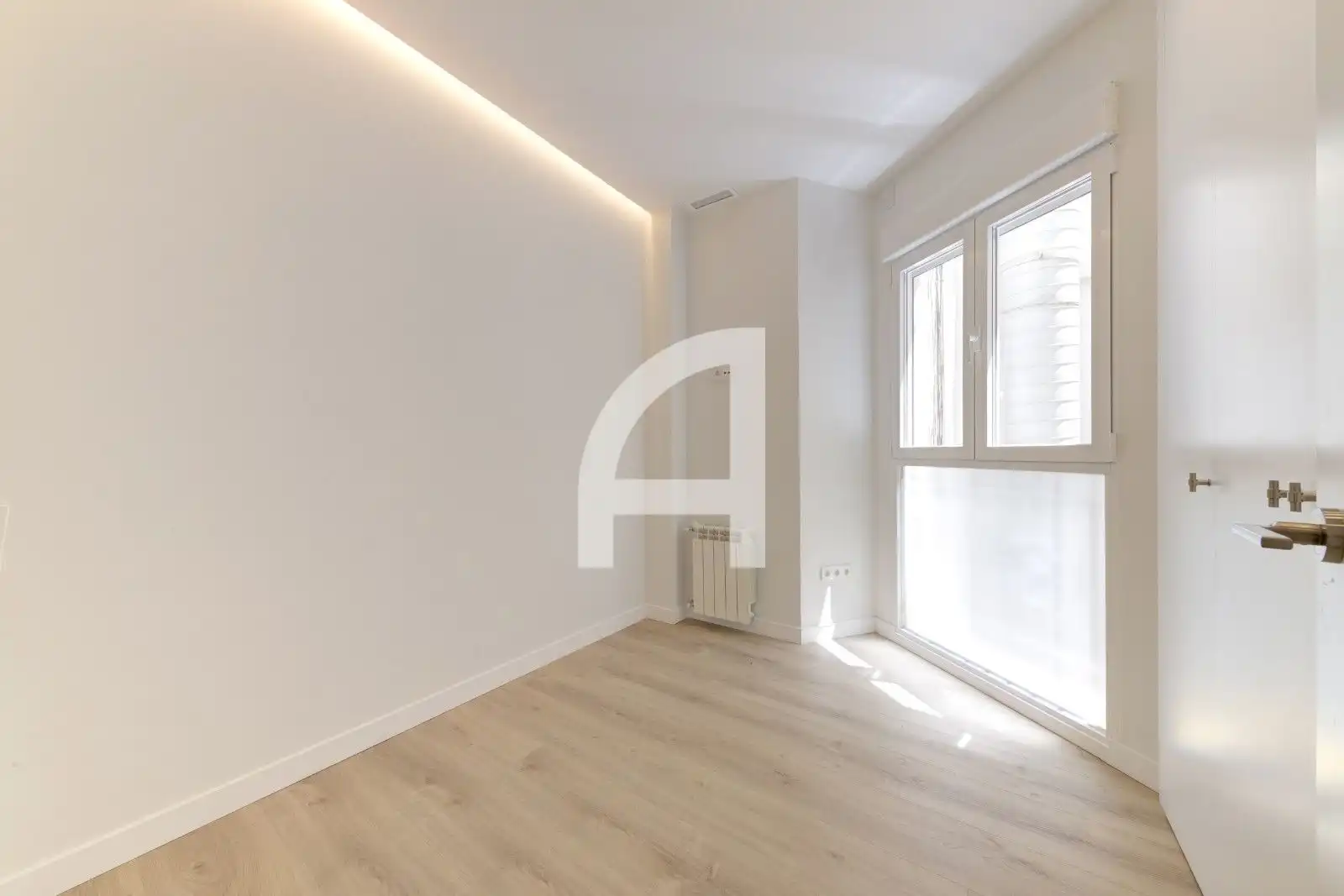 Schlafzimmer von Wohnung zum Verkauf in Madrid mit Klimaanlage, Heizung und Terrasse