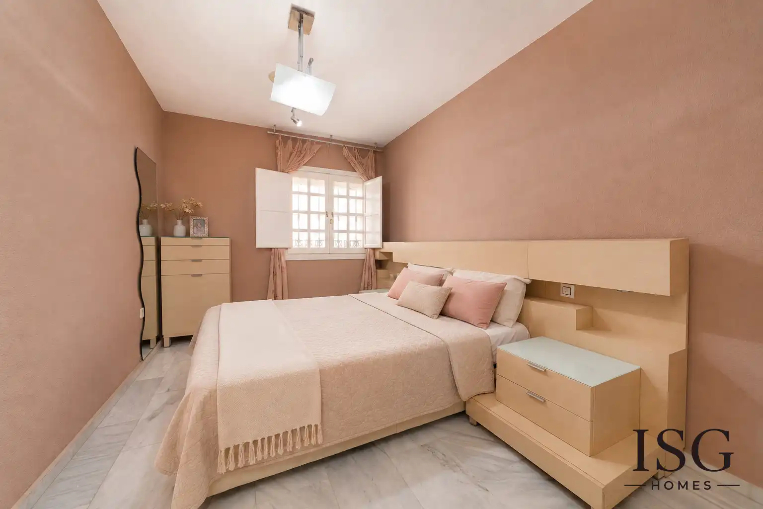 Habitación de Apartamento en venta en Torrevieja con Trastero, Balcón y Piscina comunitaria