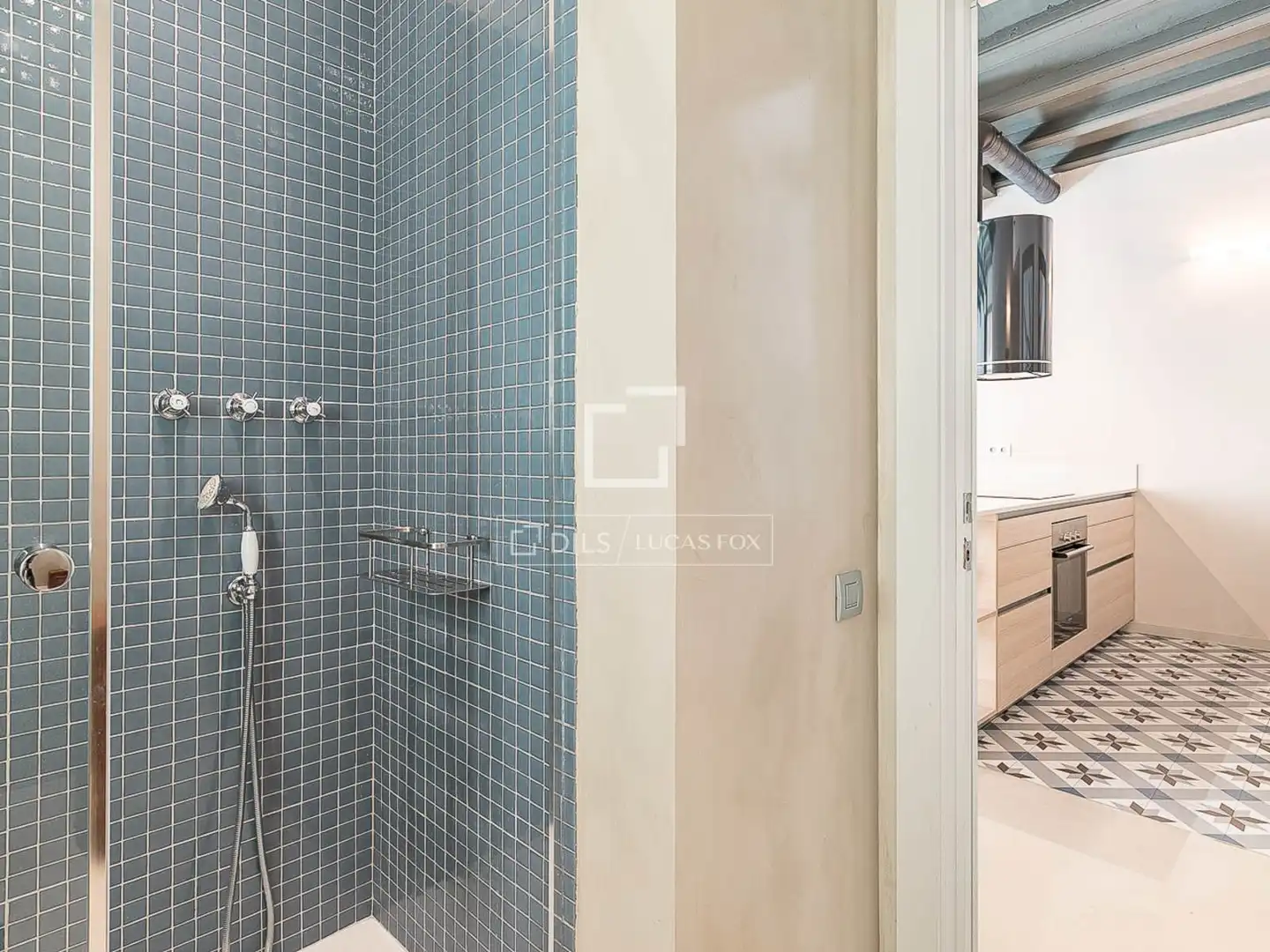 Badezimmer von Wohnung zum Verkauf in Barcelona mit Klimaanlage, Heizung und Möbliert