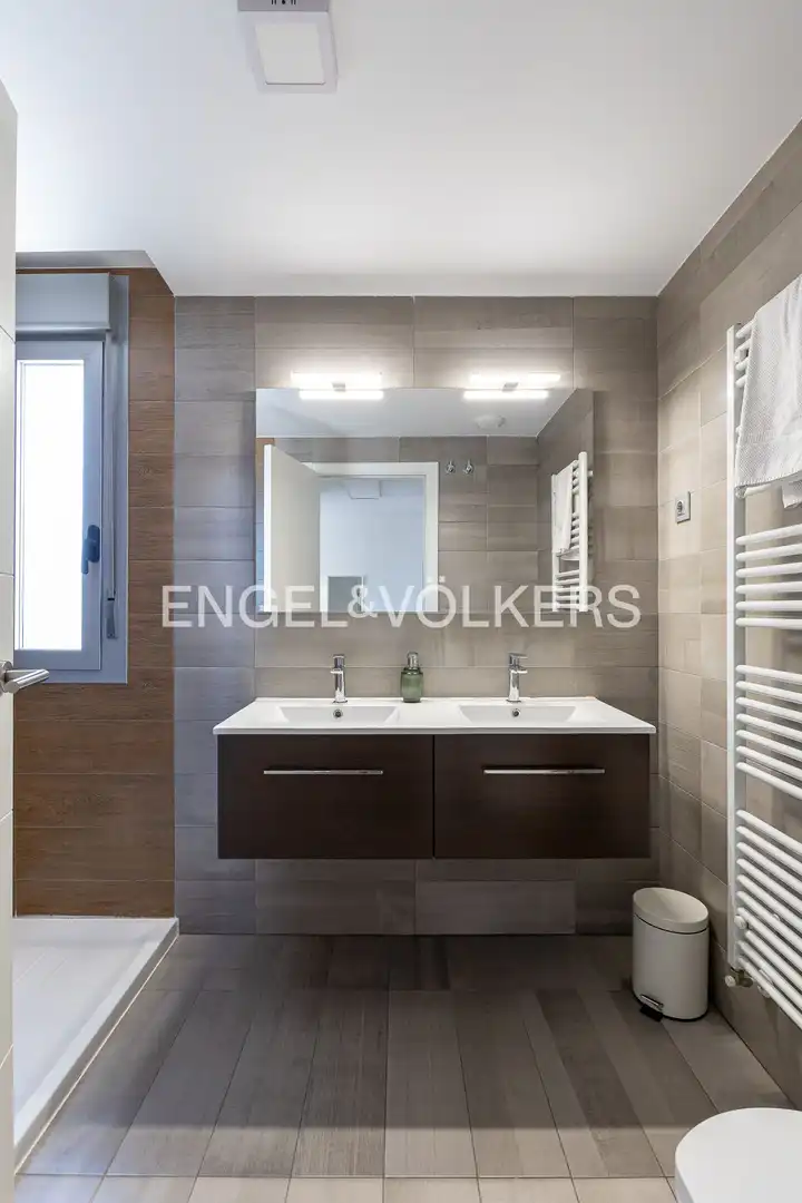 Bathroom of Detached homes for rent in Boadilla del Monte  with Air Conditioner, Heating and Private garden