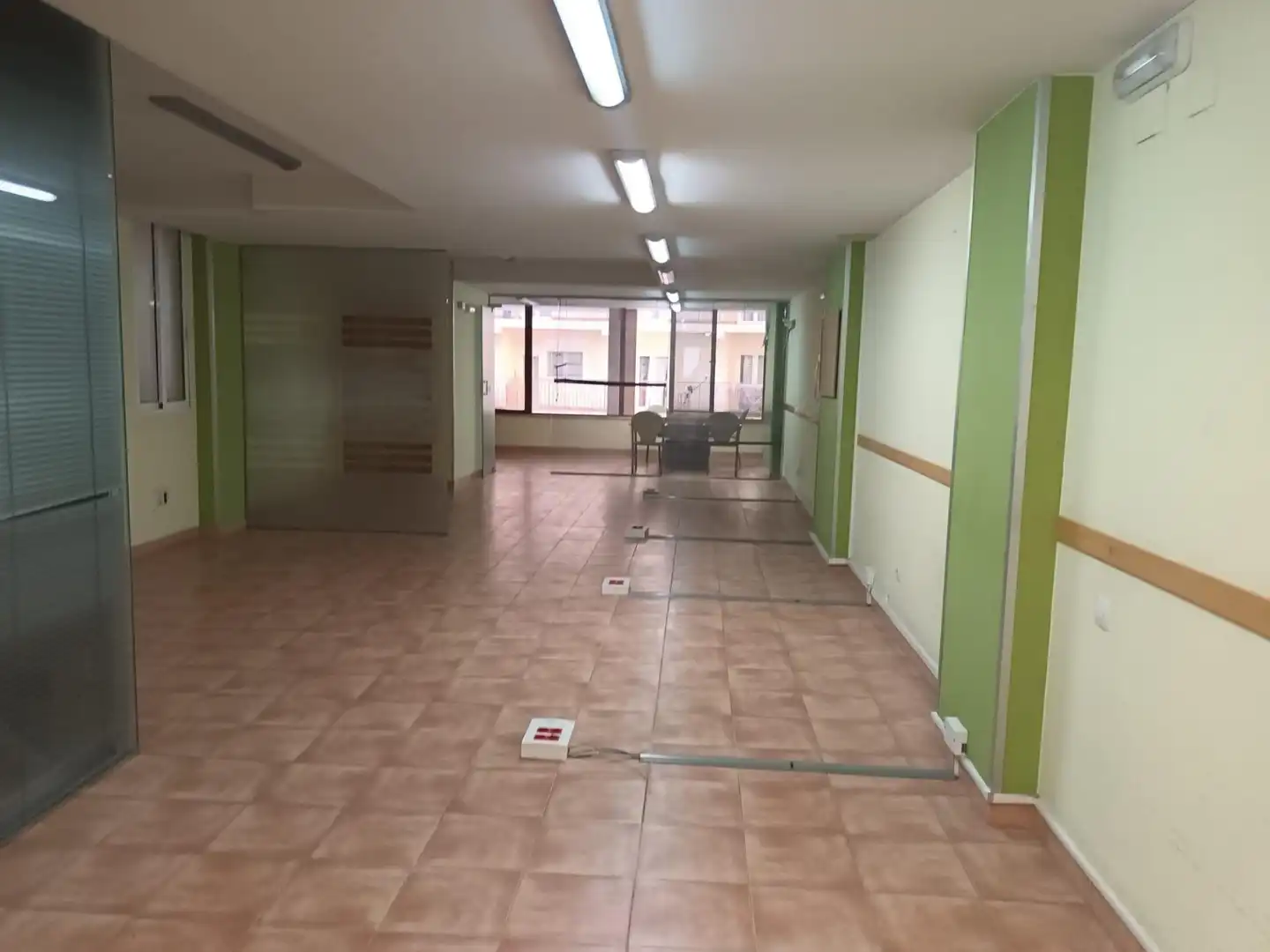 Ground floor for sale in Ontinyent  with Air Conditioner