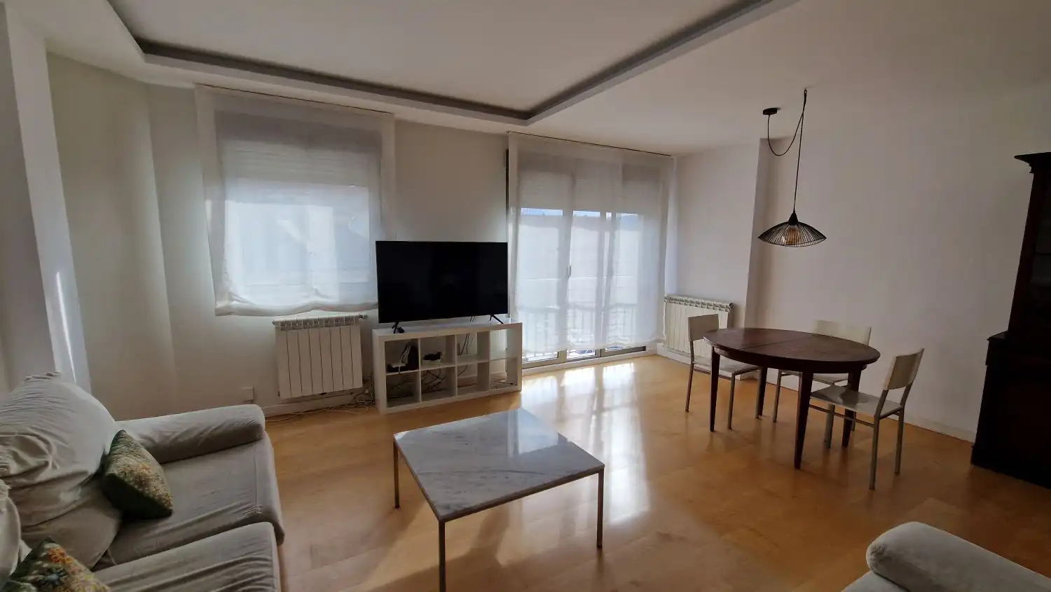 Sala d'estar de Dúplex de lloguer en Torrelavega  amb Calefacció i Balcó