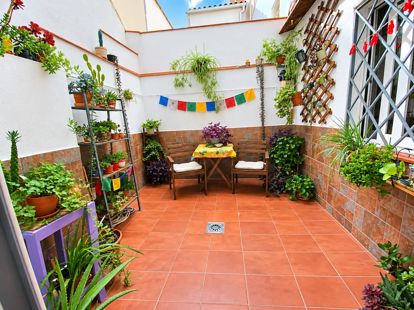 Flat with lift for sale in Centre