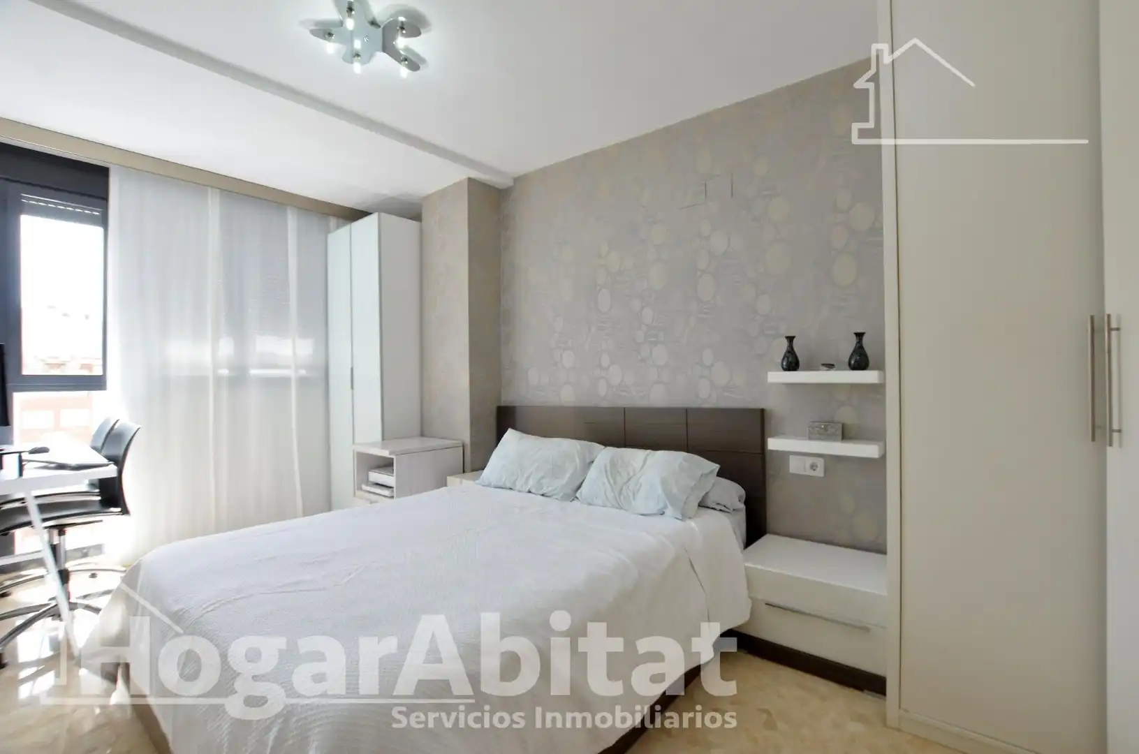 Habitación de Piso en venta en Tavernes de la Valldigna con Balcón