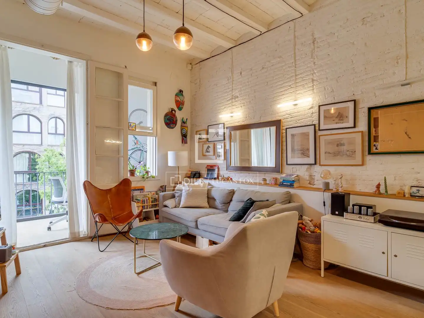 Wohnzimmer von Wohnung zum Verkauf in Barcelona mit Klimaanlage, Heizung und Parkett