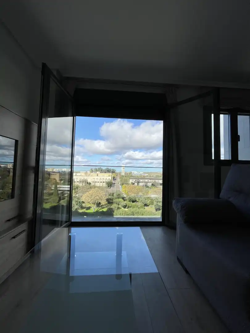 Habitación de Piso de alquiler en Badajoz con Aire acondicionado, Calefacción y Amueblado