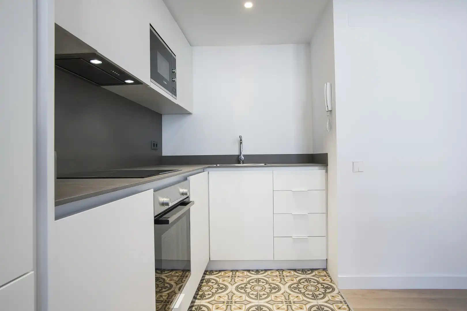 Buildings for sale in Passatge Klein, Provençals del Poblenou