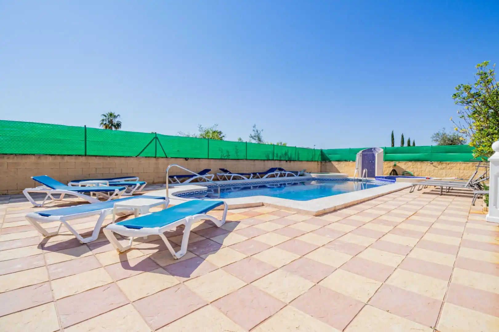Piscina de Casa o chalet en venta en L'Alfàs del Pi con Aire acondicionado, Calefacción y Jardín privado
