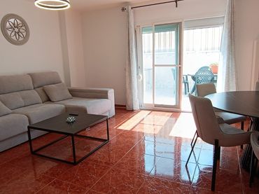 Maison mitoyenne avec balcon à vendre à Estepona Pueblo