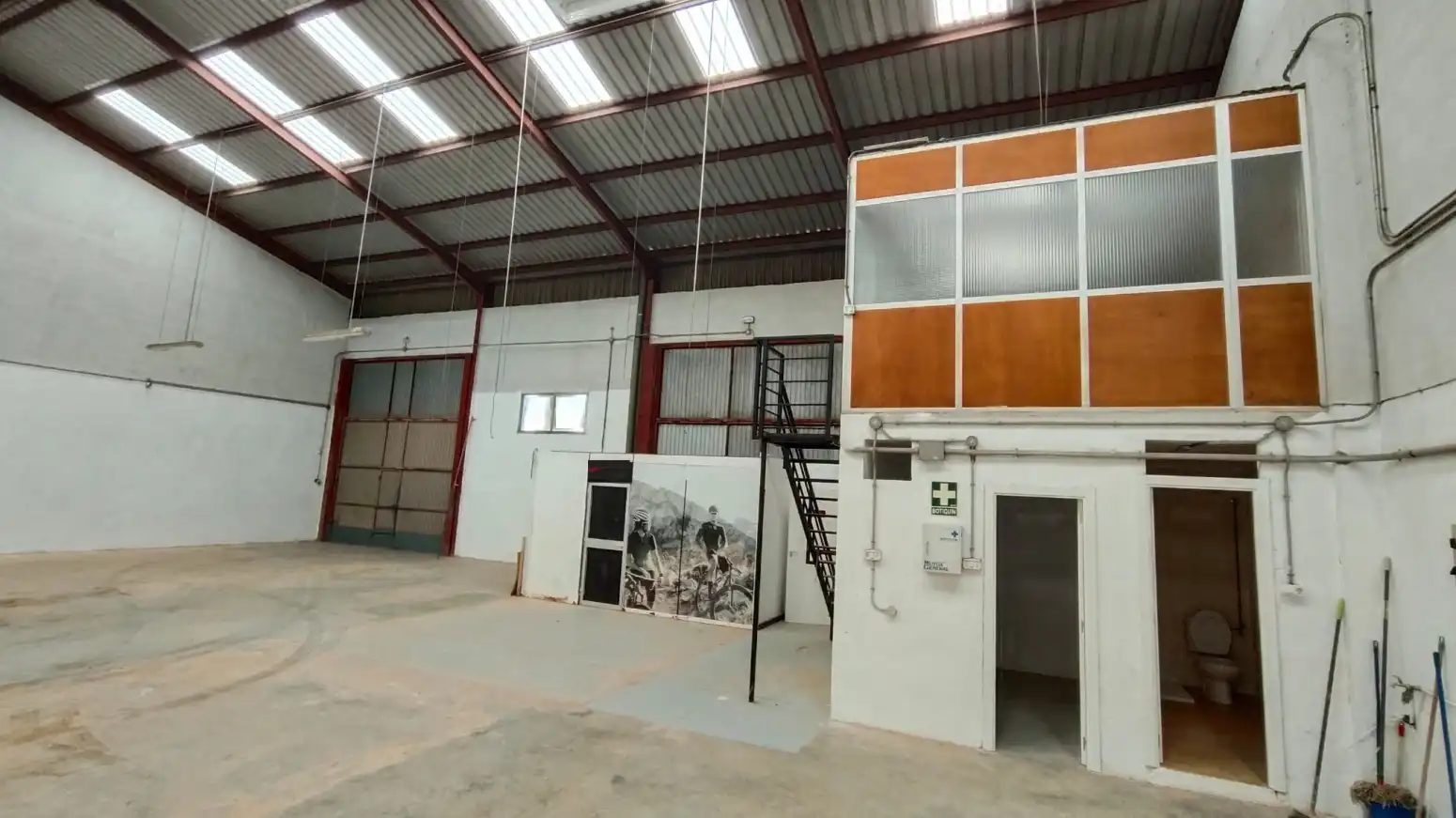 Industrial building to rent in Aldaia, imagen 4