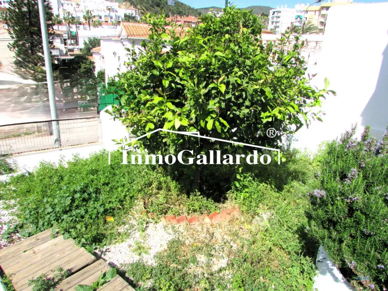 Casa adosada en venda en Rincón de la Victoria amb Jardí privat, Terrassa i Piscina comunitària
