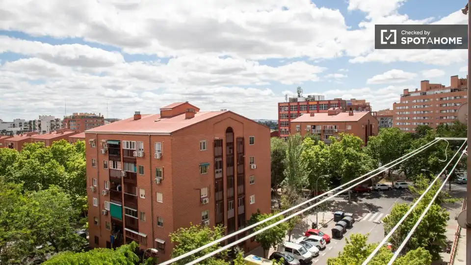 Vista exterior de Pis de lloguer en Madrid amb Aire condicionat, Calefacció i Moblat