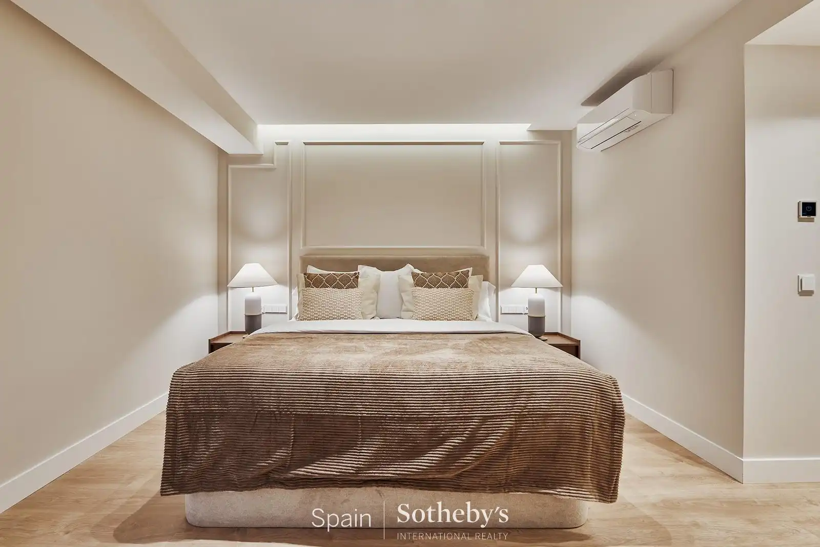 Schlafzimmer von Wohnungen zum Verkauf in Madrid mit Klimaanlage und Heizung