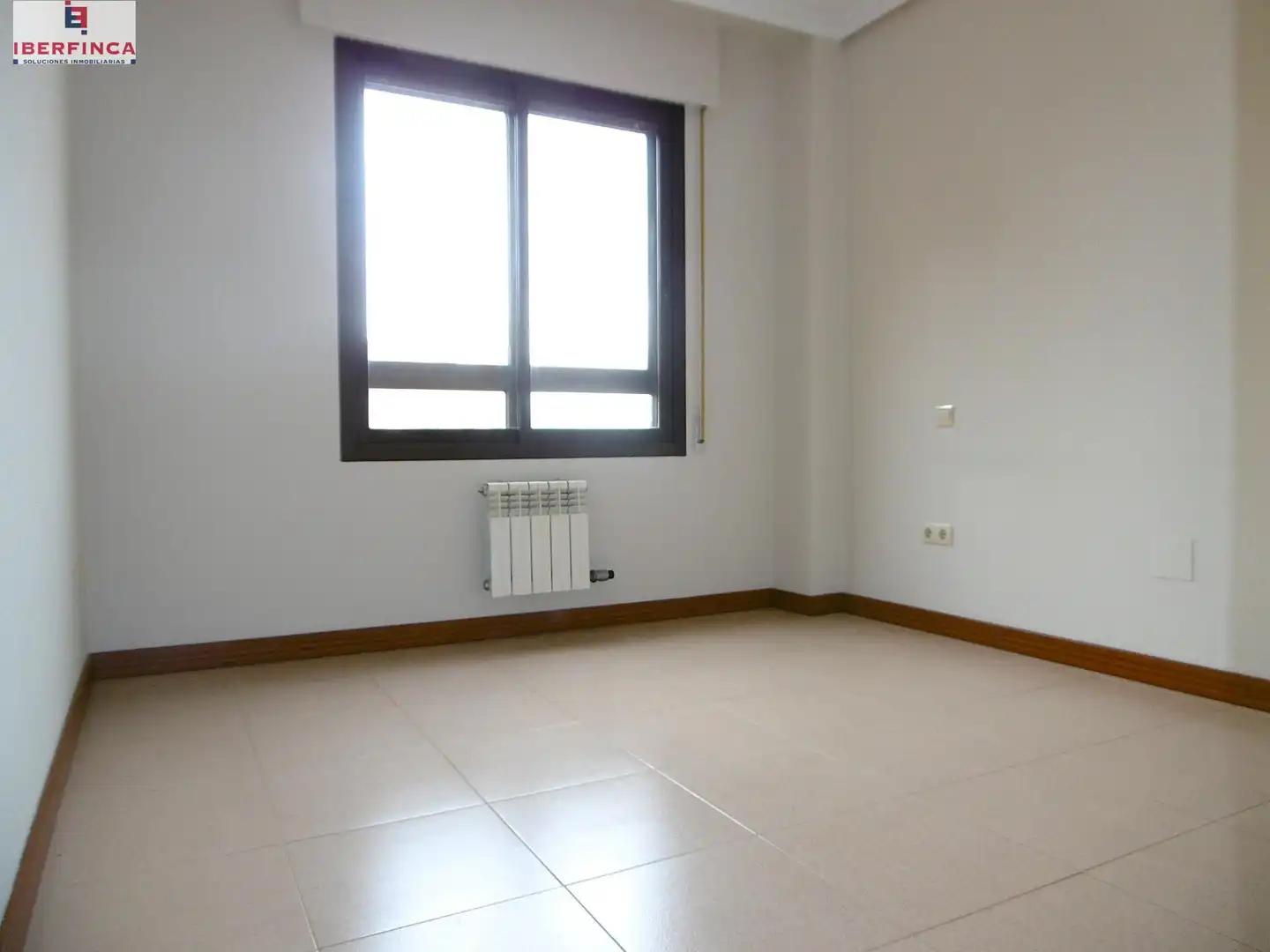 Bedroom of Flat for rent in Valladolid  with Heating, Terrace and Storage room