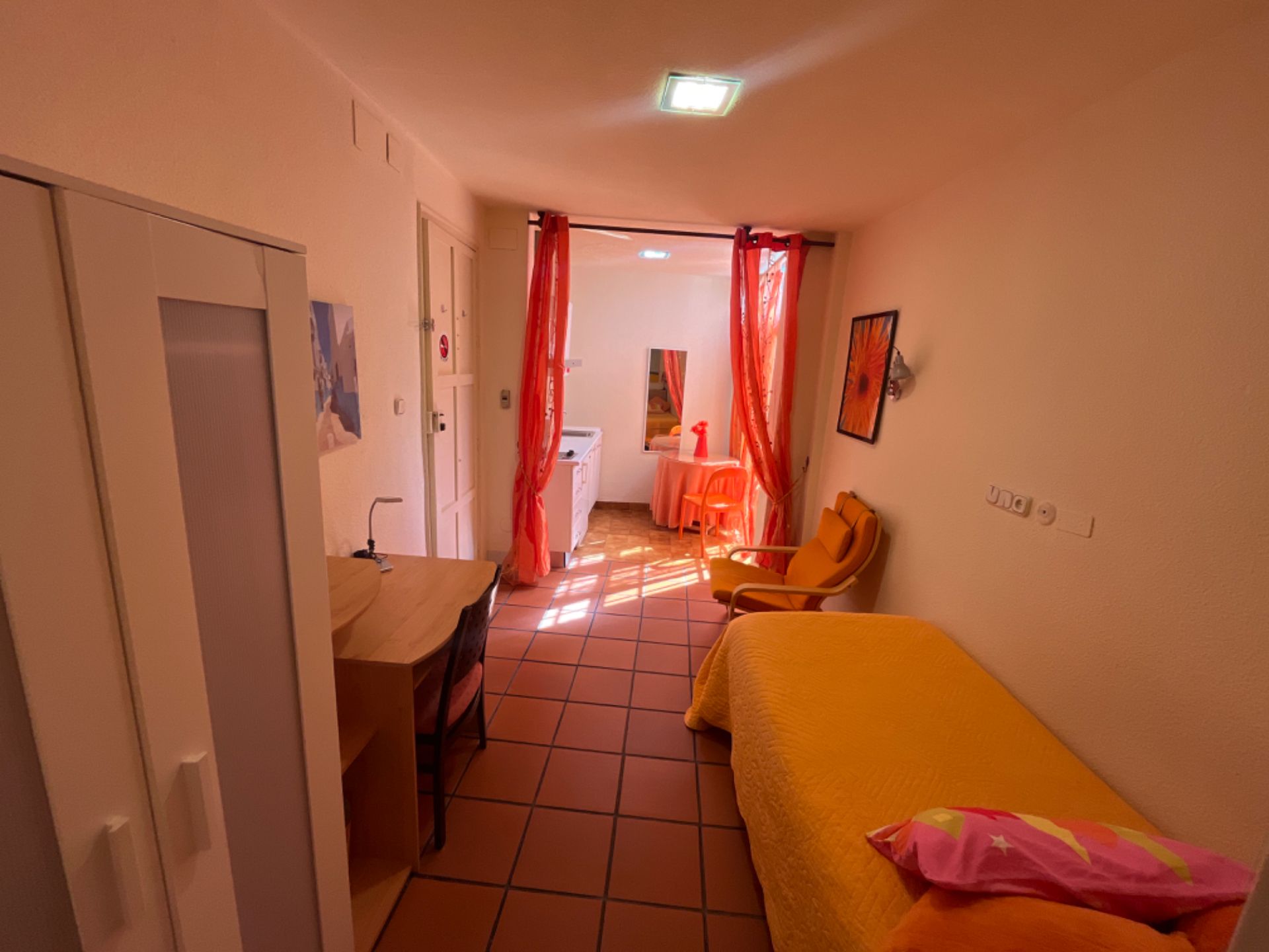 Study to rent in Calle Capuchinas, 8, Centro - Sagrario