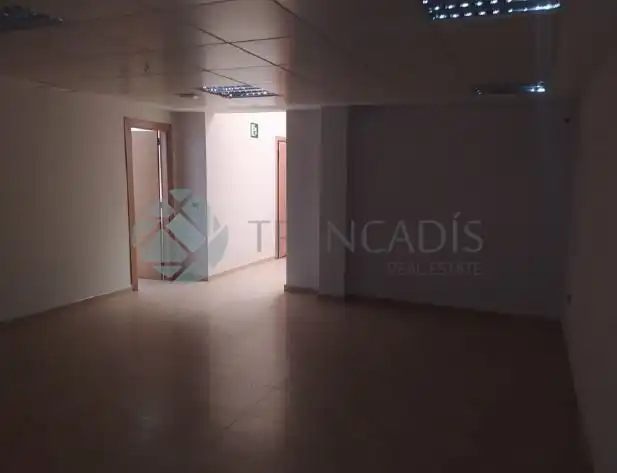 Business premises for sale in esclaves, imagen 8