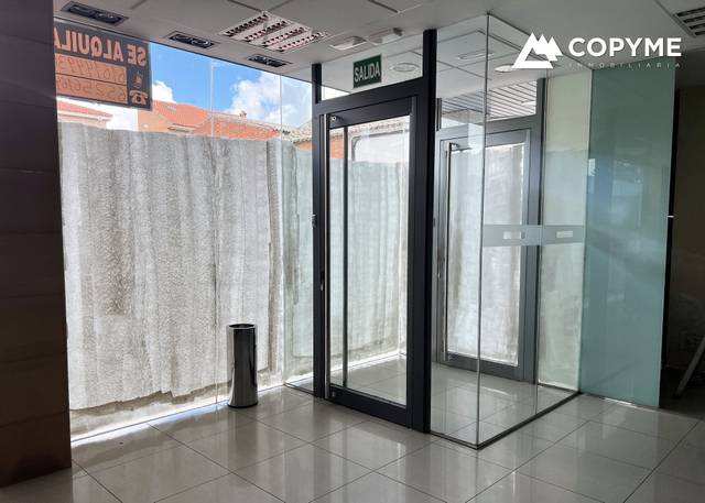 Local comercial en Alquiler en Plaza España, 15 en Gerindote