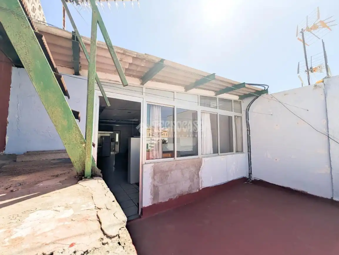 Vista exterior de Ático en venta en Telde con Terraza y Balcón