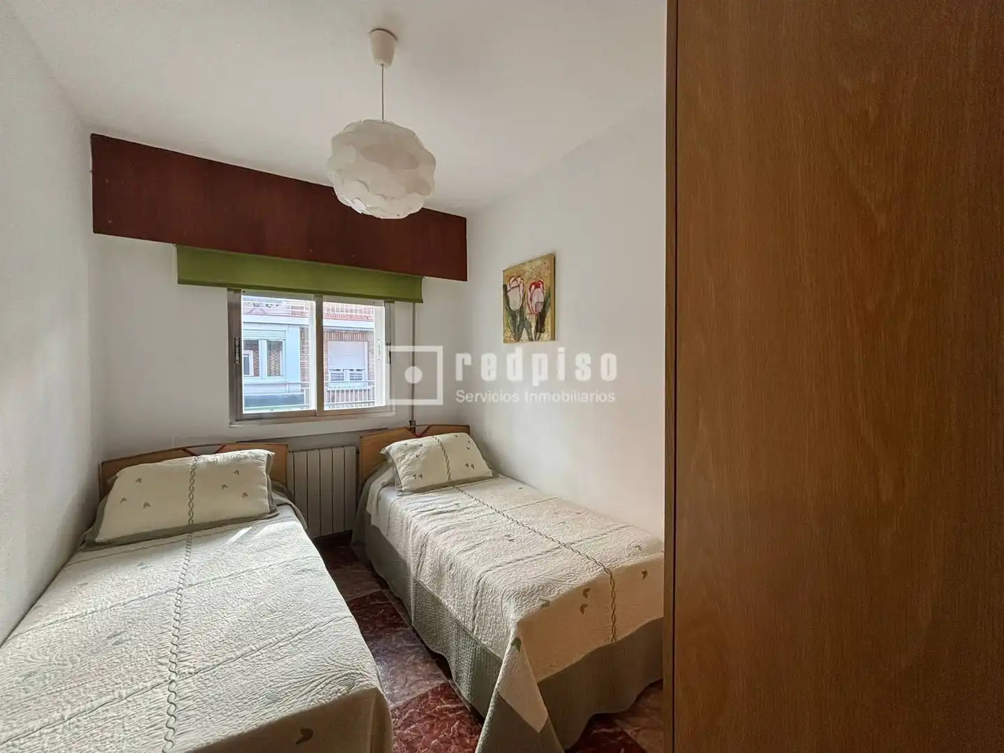 Habitación de Piso en venta en Madrid con Calefacción, Terraza y Trastero