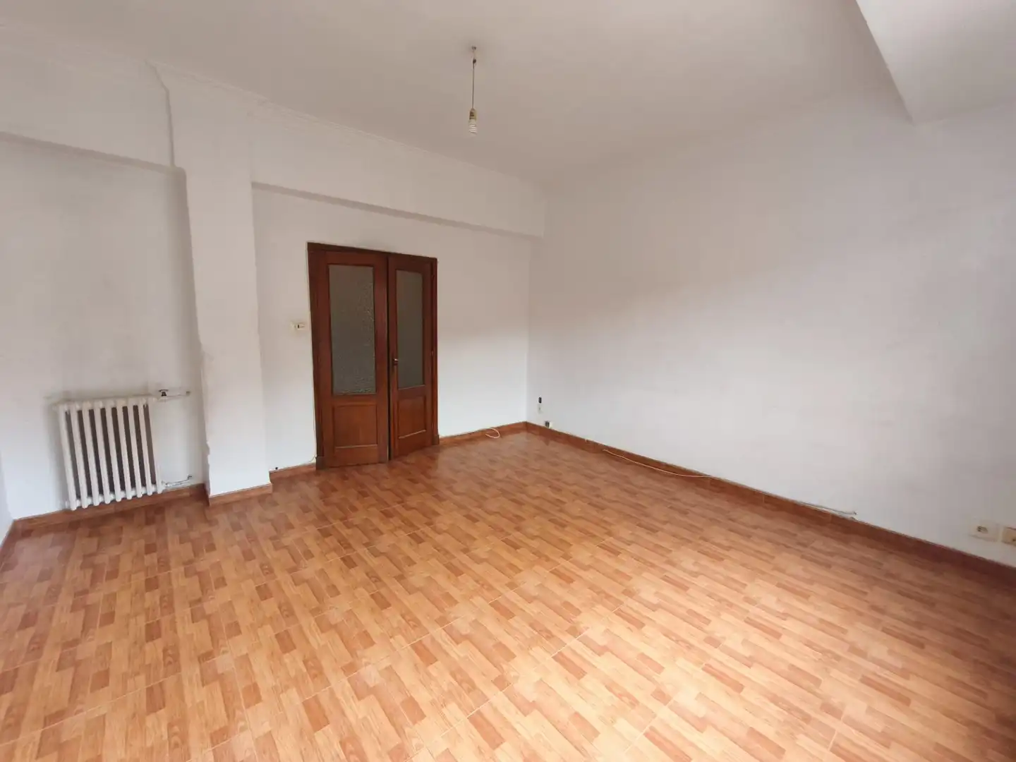 Wohnung zum Verkauf in Ourense Capital  mit Balkon