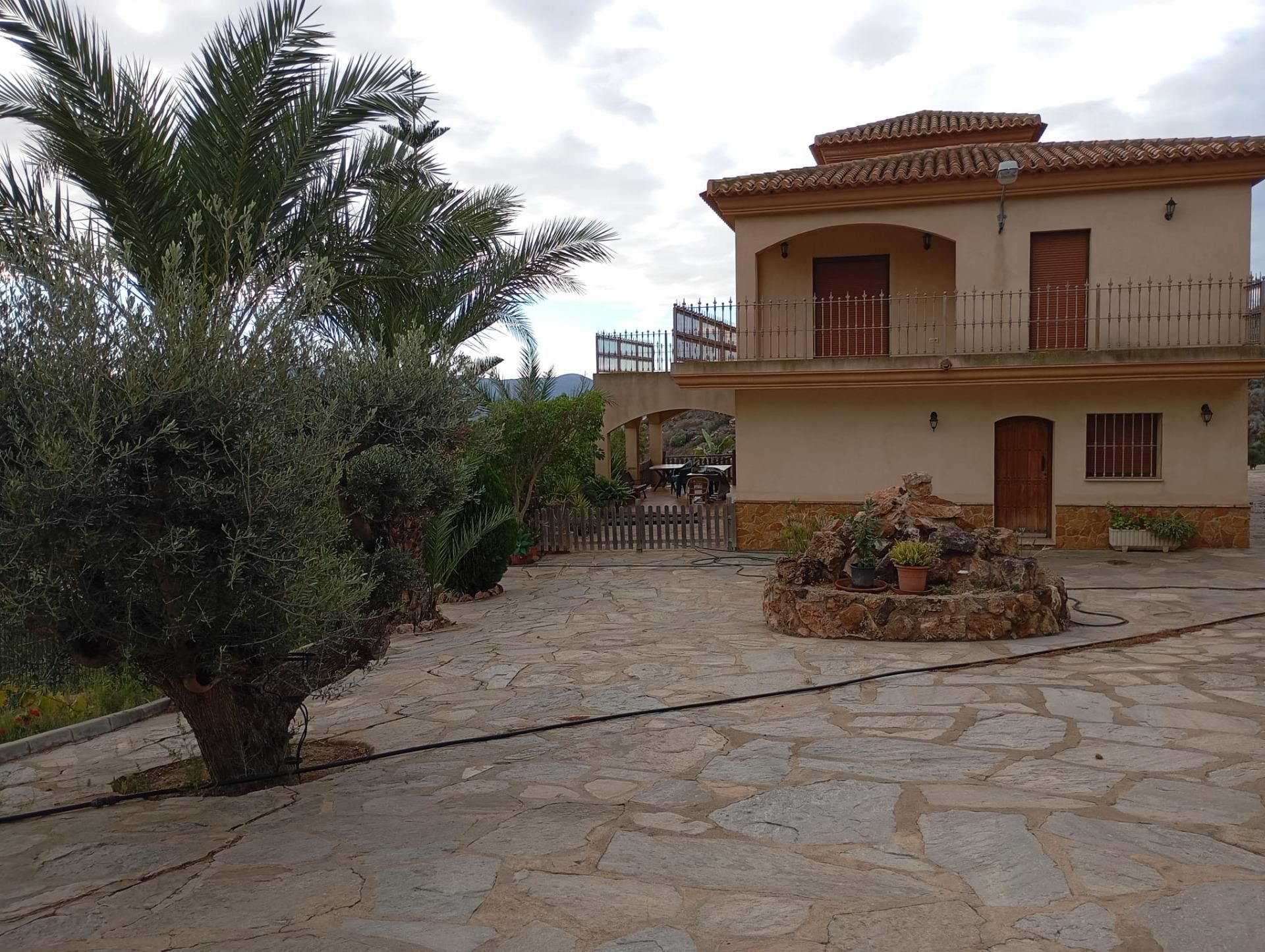 Vista exterior de Casa o xalet en venda en Bédar amb Calefacció, Jardí privat i Terrassa