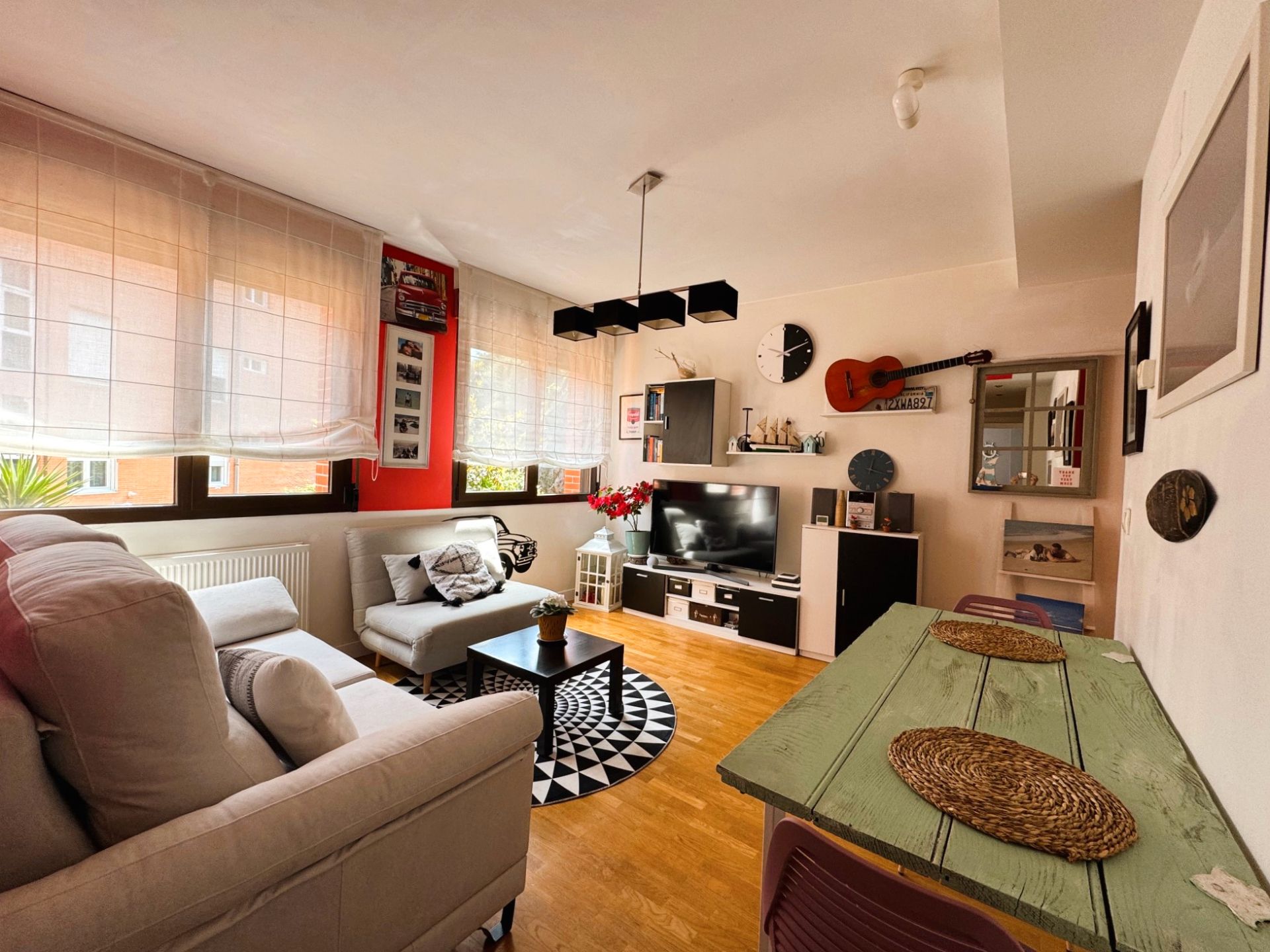 Living room of Flat for sale in Erandio  with Heating, Parquet flooring and Furnished