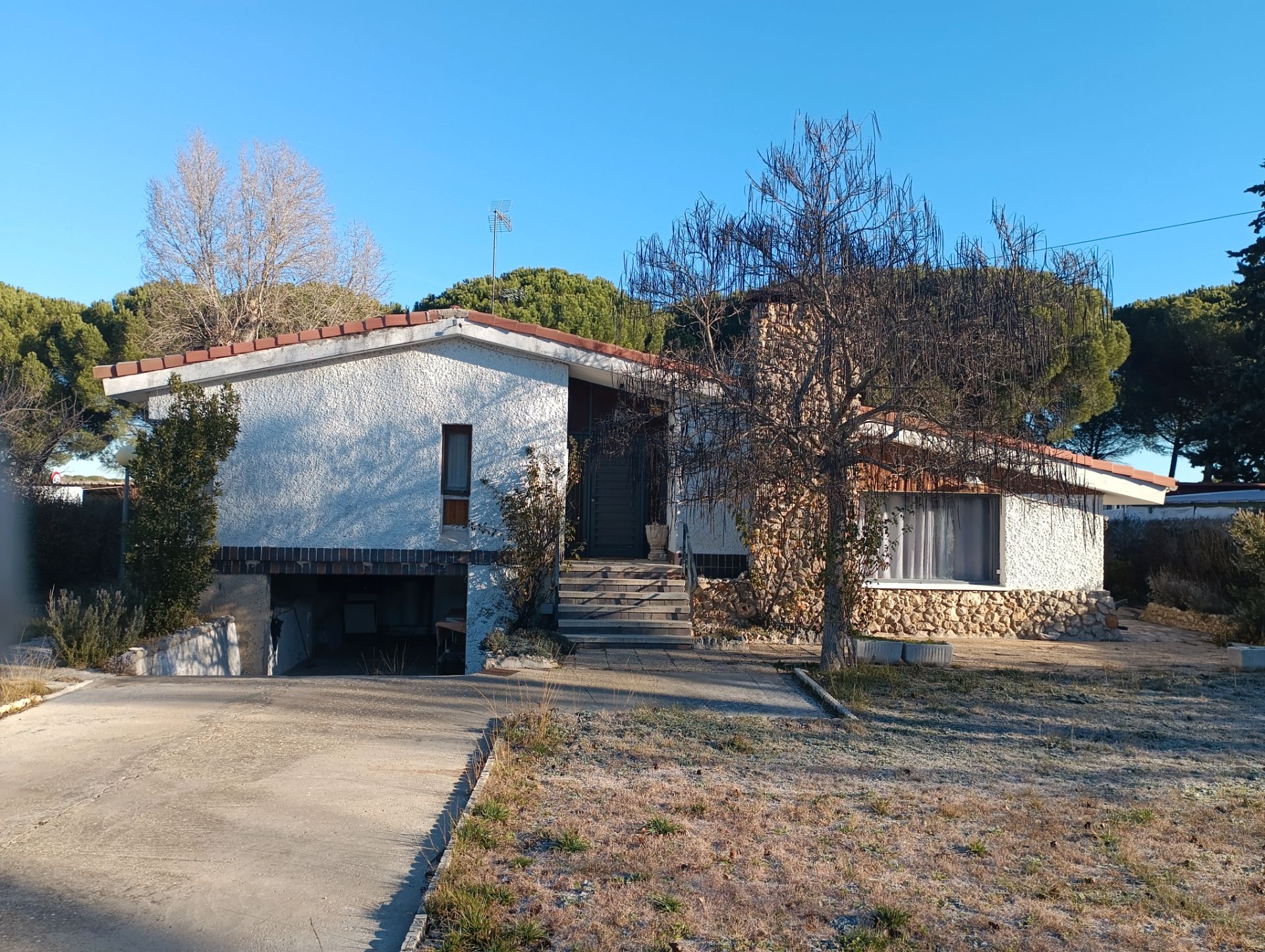 Vista exterior de Casa o xalet en venda en Valladolid Capital amb Jardí privat
