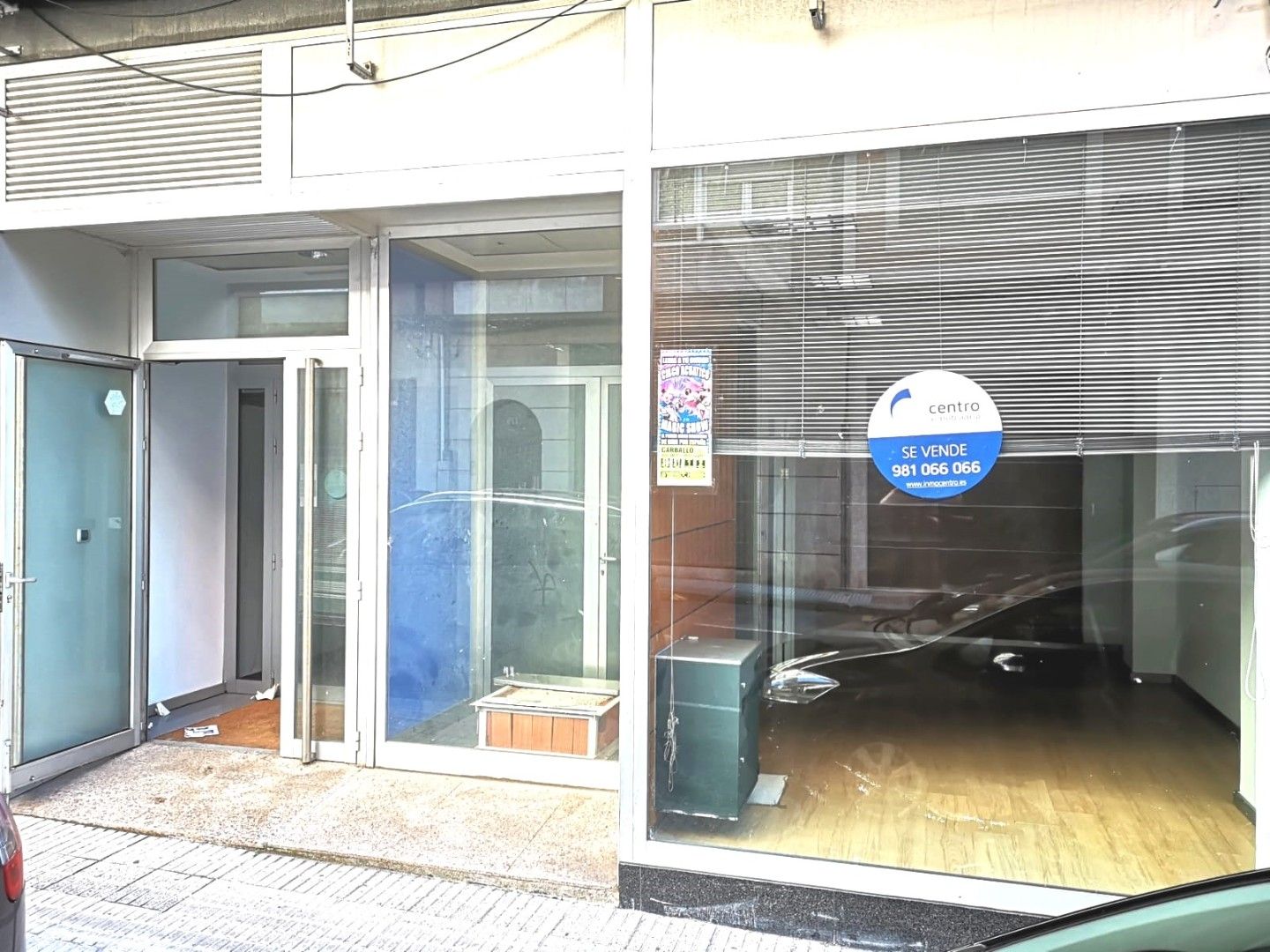 Oficina en venda en Carballo