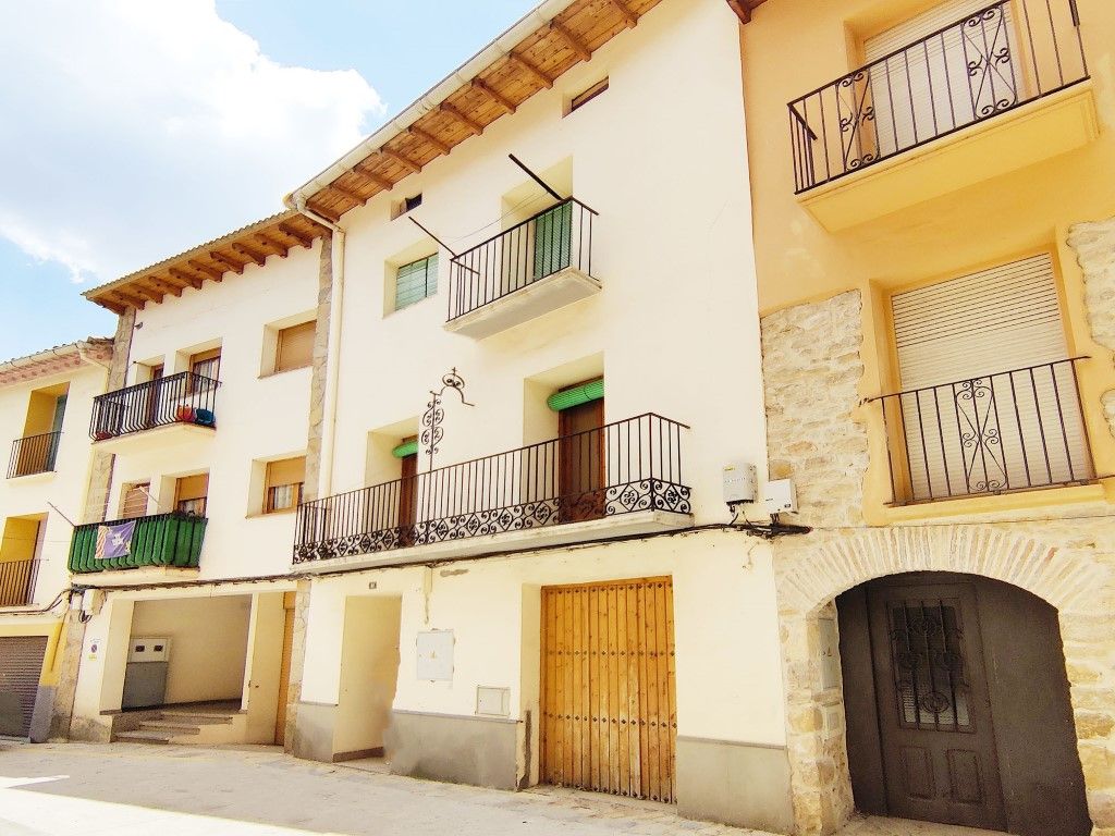 Exterior view of House or chalet for sale in Benabarre