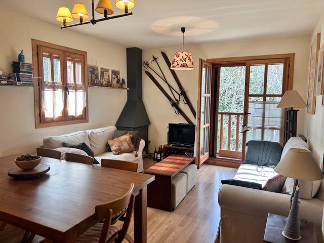 Dúplex en Venta en Carrer Unica, 3 en La Guingueta d'Àneu