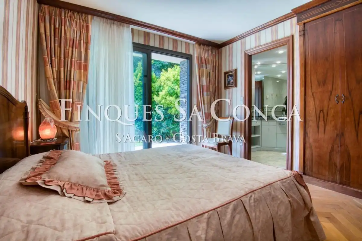 Habitación de Casa o chalet en venta en Castell d'Aro, Platja d'Aro i s'Agaró con Aire acondicionado, Calefacción y Piscina