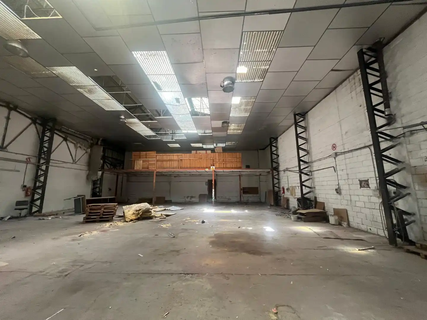 Nave industrial en venta en Calle Brazal de la Almontilla 5, imagen 3