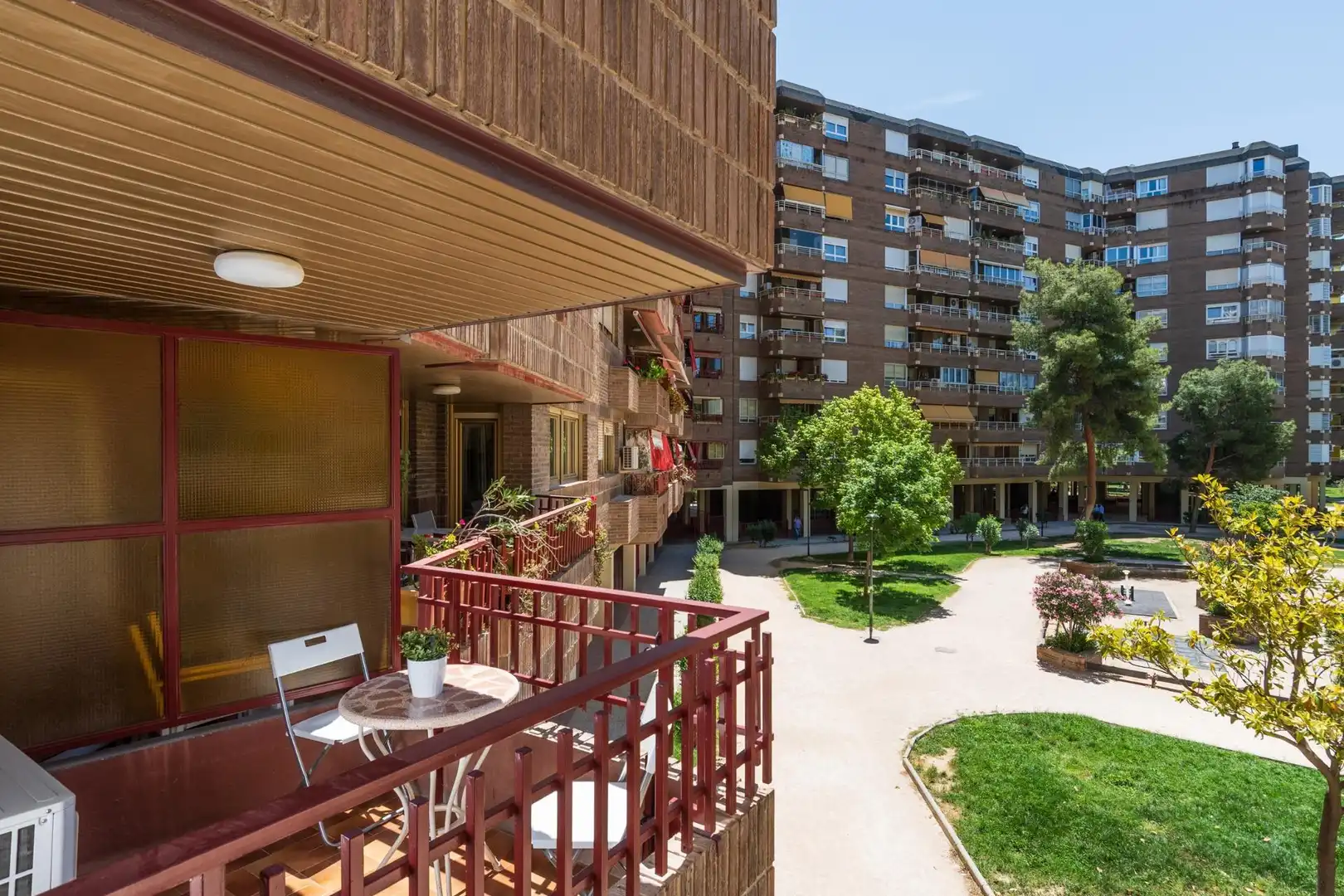Piso en venta en Avenida ALIERTA, CESAREO, 42, Parque Miraflores
