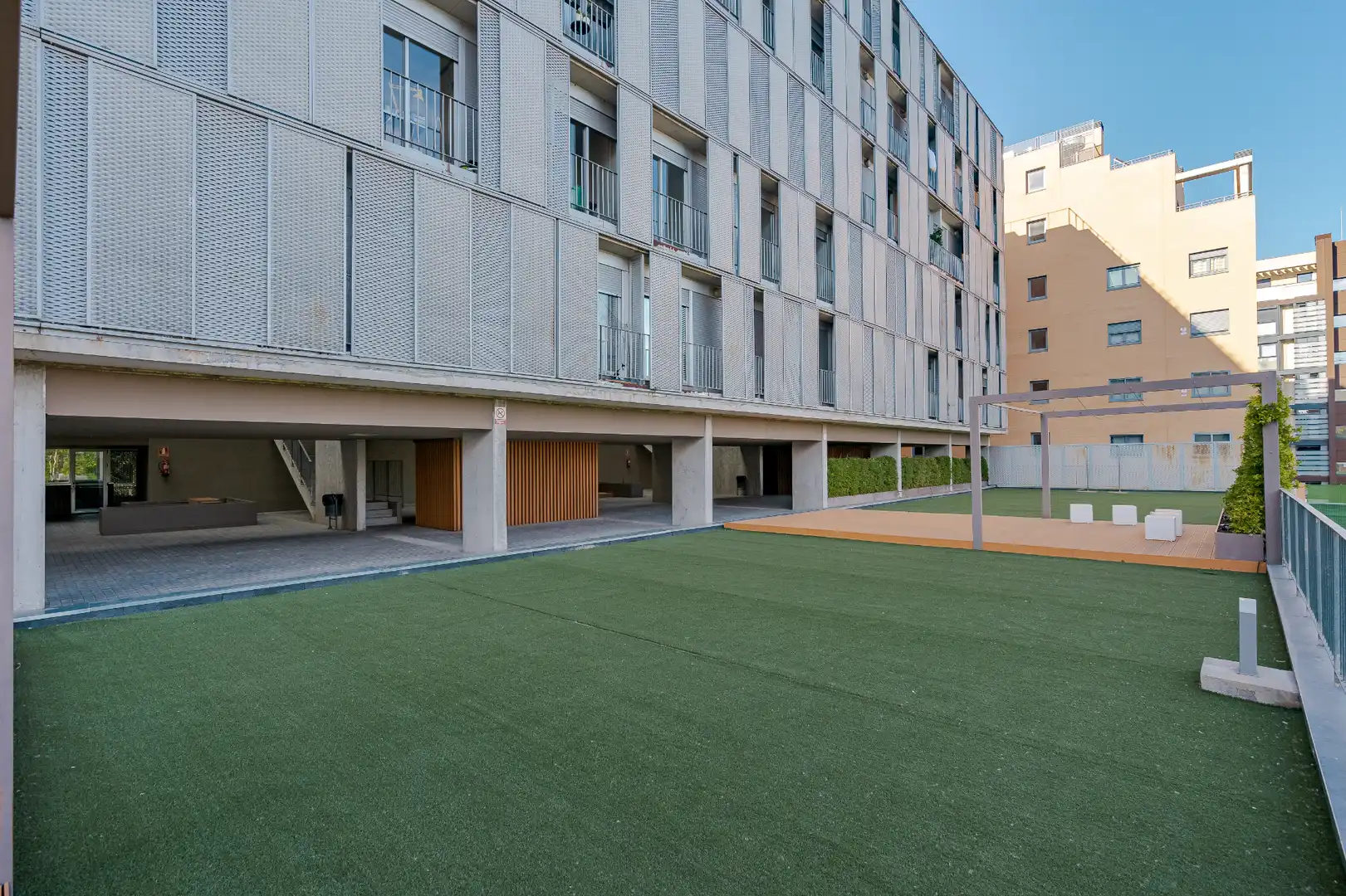 Vista exterior de Piso en venta en Madrid con Trastero