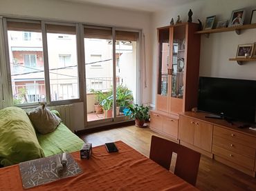 Piso con balcón en venta en Eixample