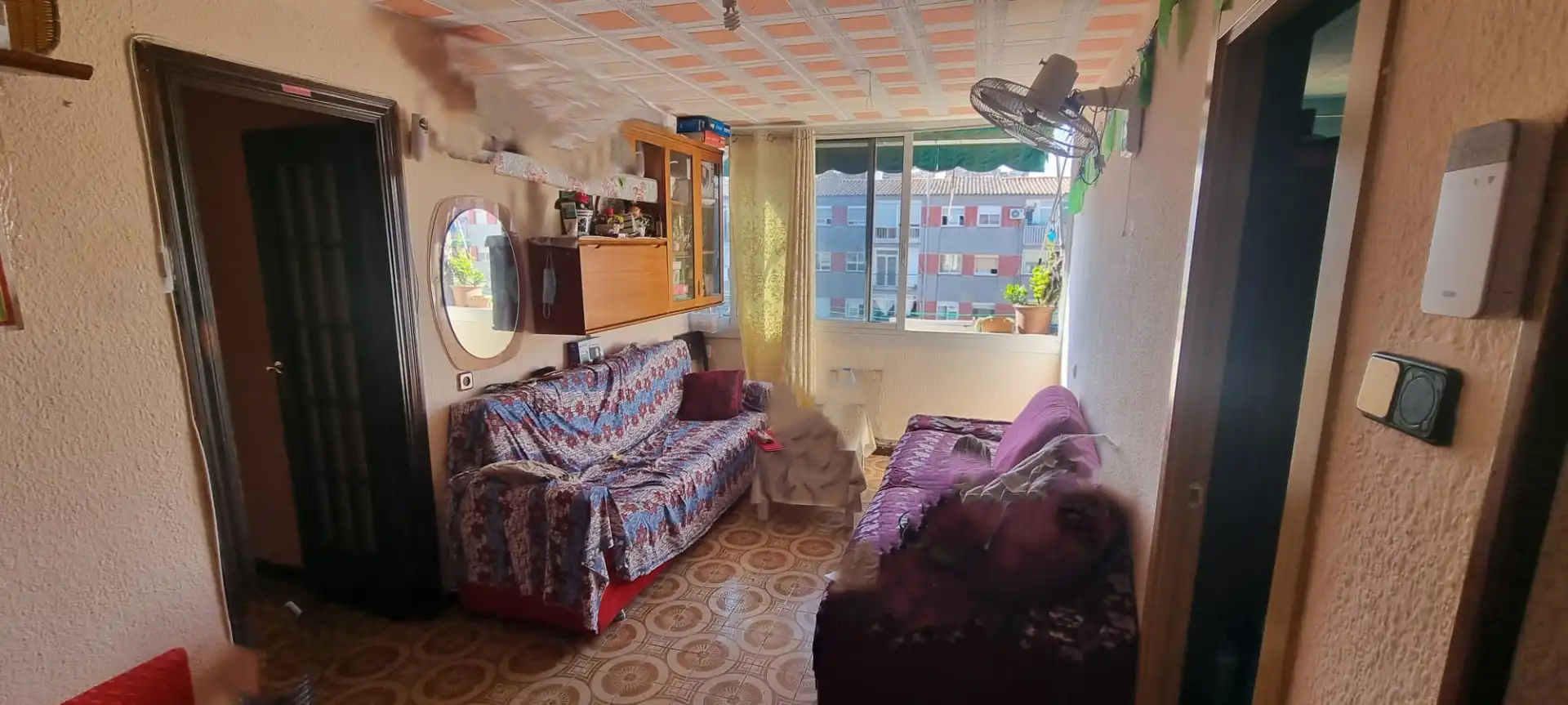Sala de estar de Piso en venta en Badalona con Calefacción, Horno y Alarma