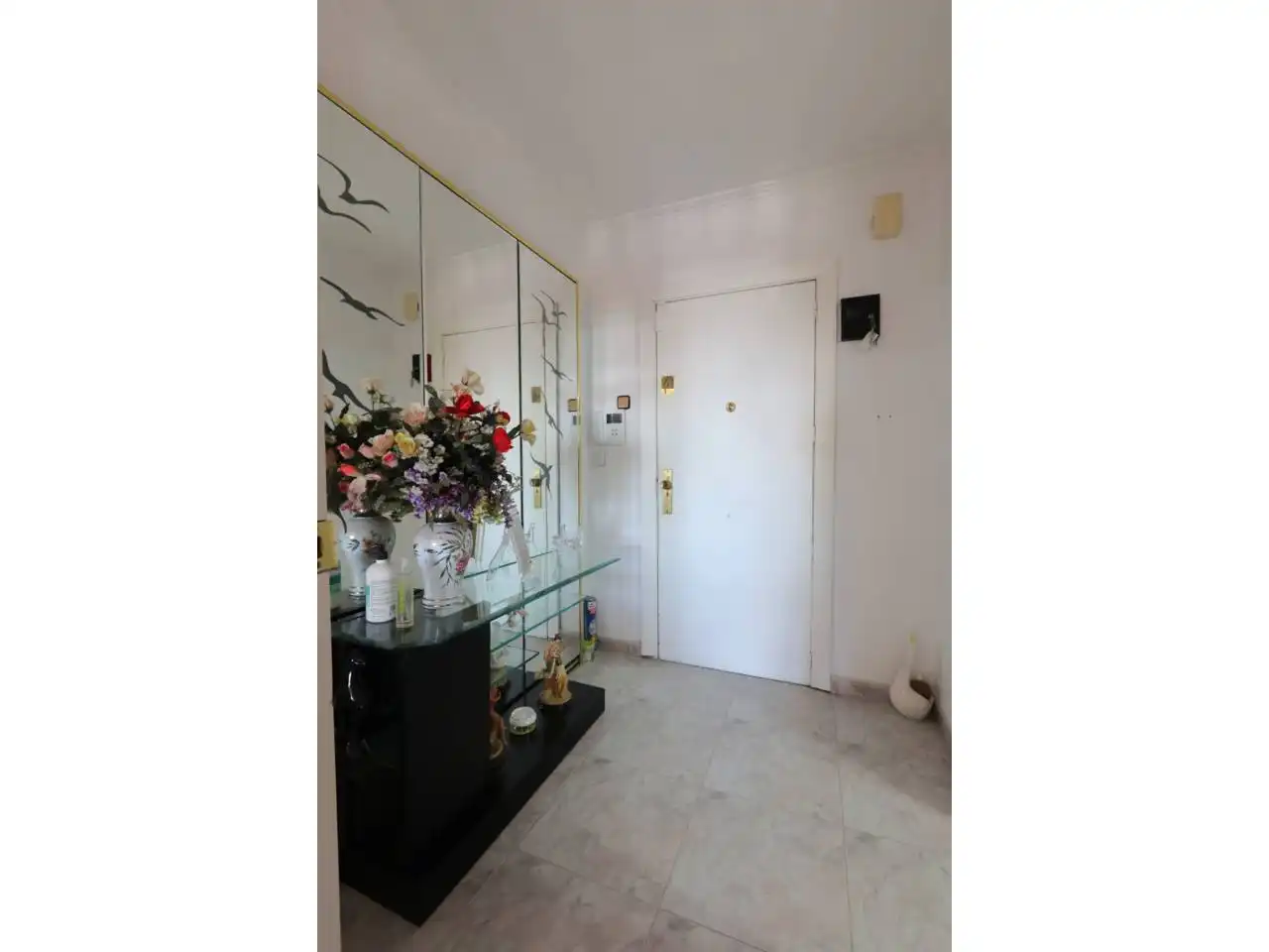 Flat for sale in L'Hospitalet de Llobregat  with Furnished and Balcony